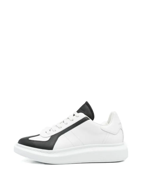 Alexander McQueen Oversized Weiß Schwarz
