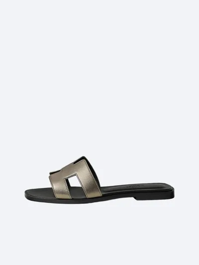 Hermès Oran Sandalen Rosa Gold
