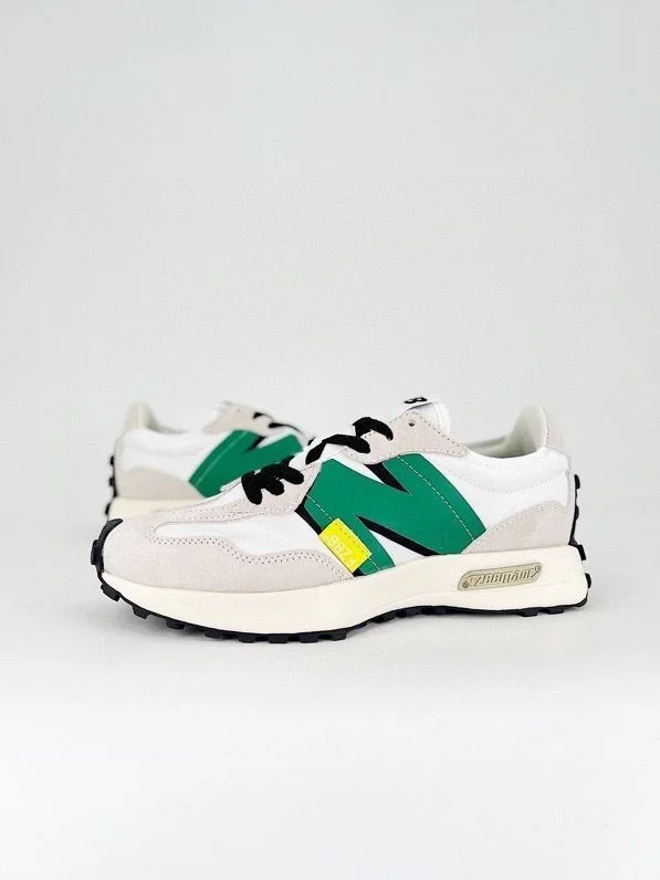 New Balance 327