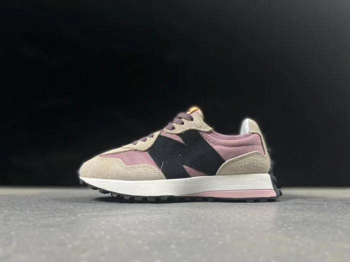 New Balance 327