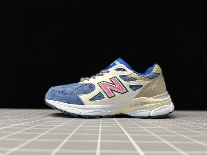 New Balance 990