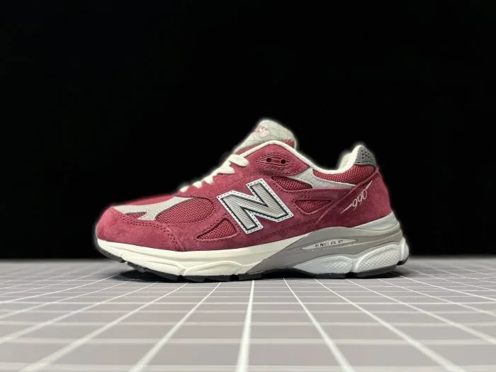 New Balance 990