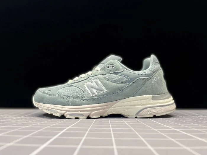 New Balance 993