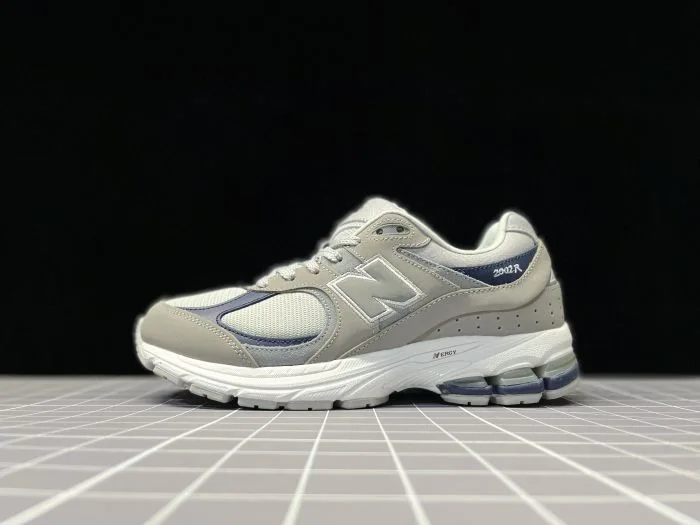 New Balance 2002