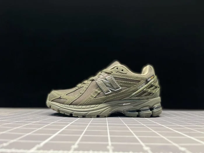 New Balance 1906R