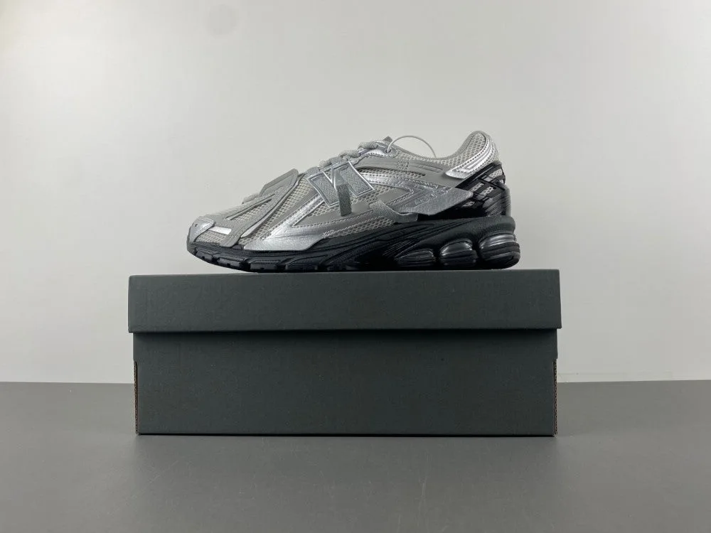 New Balance 1906A