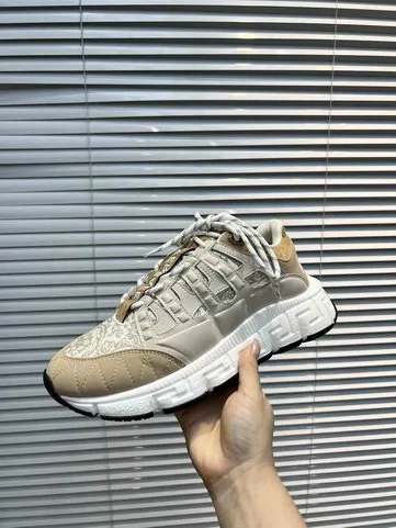 Versace Wmns Trigreca Barocco Beige Sneakers
