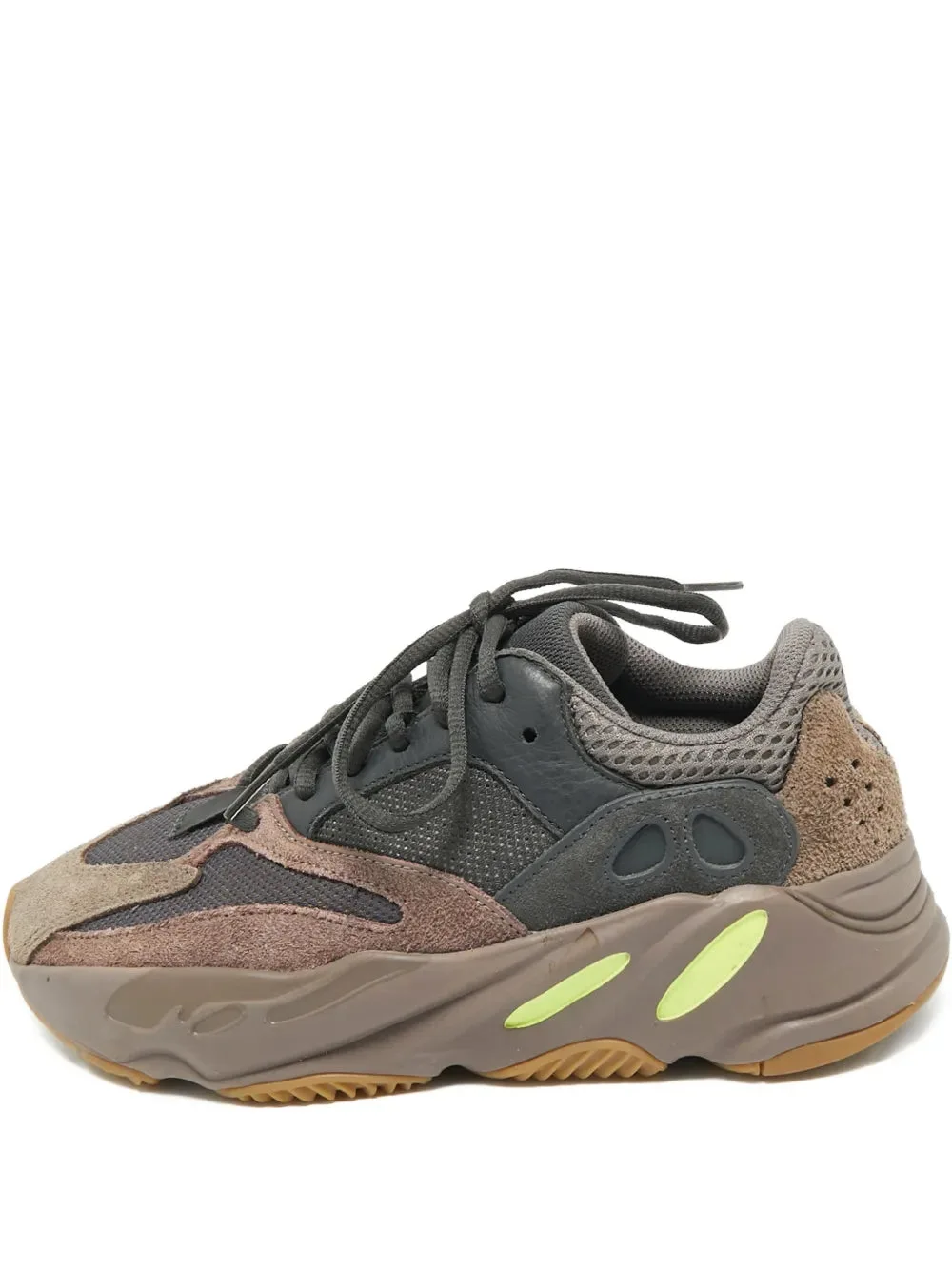 Adidas Yeezy Boost 700 Grau und Braun