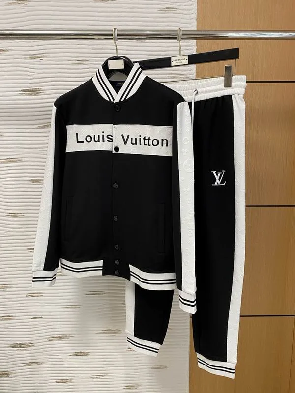 Tuta Louis Vuitton