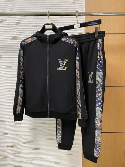Tuta Louis Vuitton