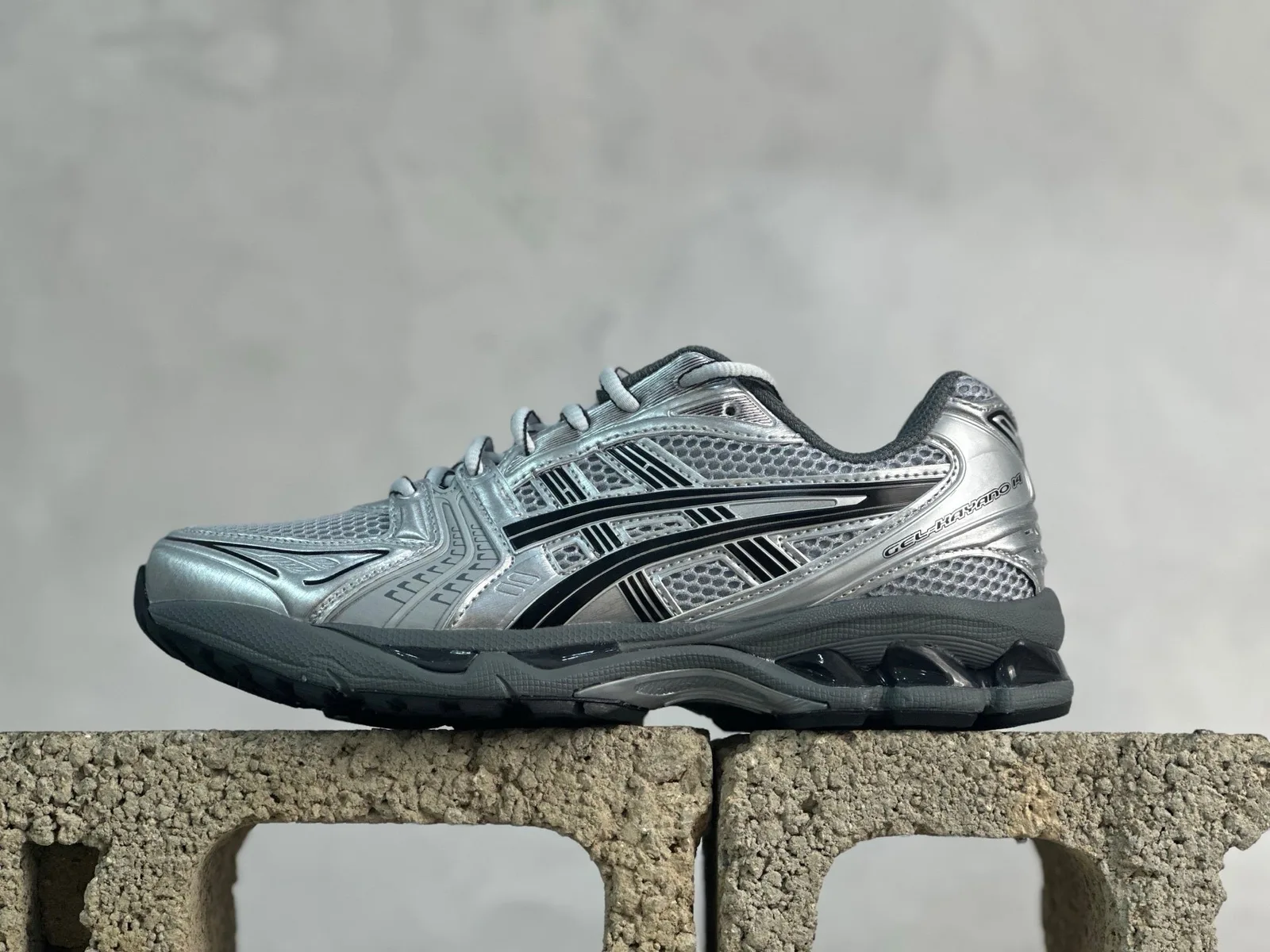 ASICS GEL-Kayano 14