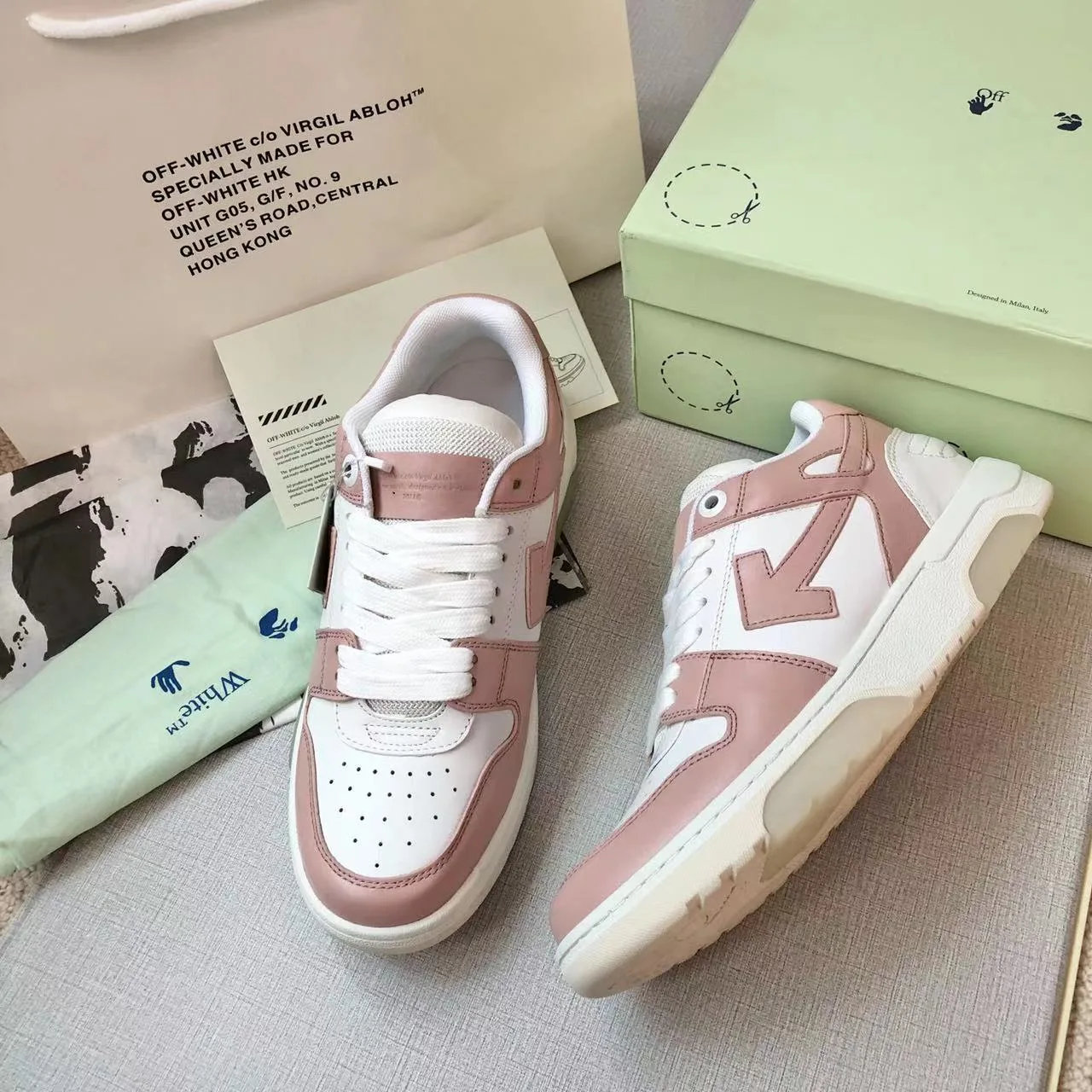 OFF-White Out Of Office